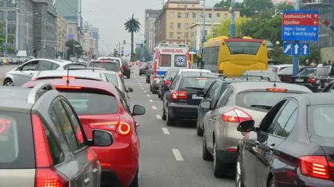 Marsze, przejazd deskorolkarzy i procesja. Sobotnie utrudnienia